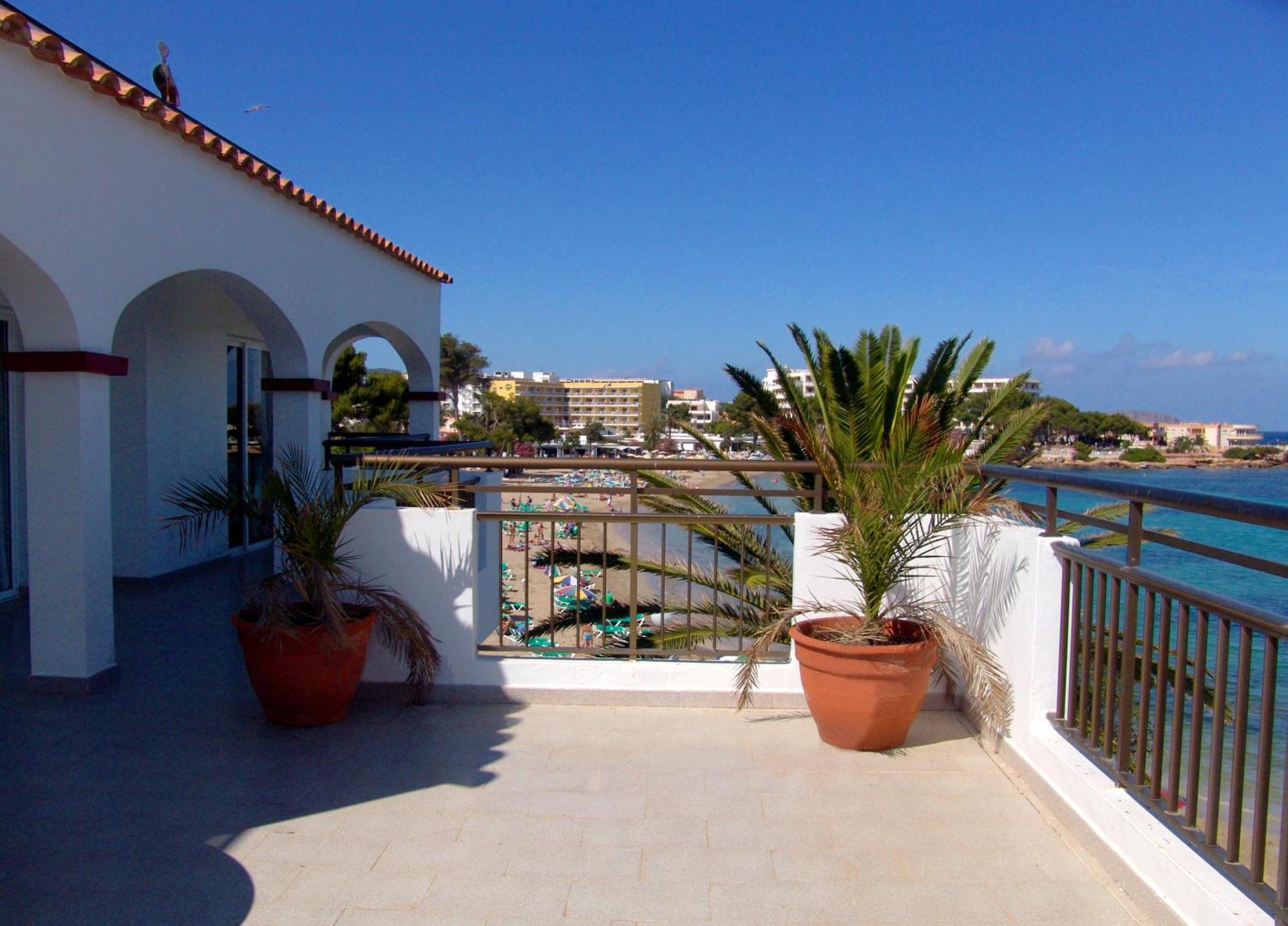 Apartamentos Playa Es Cana מראה חיצוני תמונה